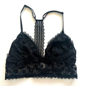 Victoria’s Secret Black Lace Bralette Size Small